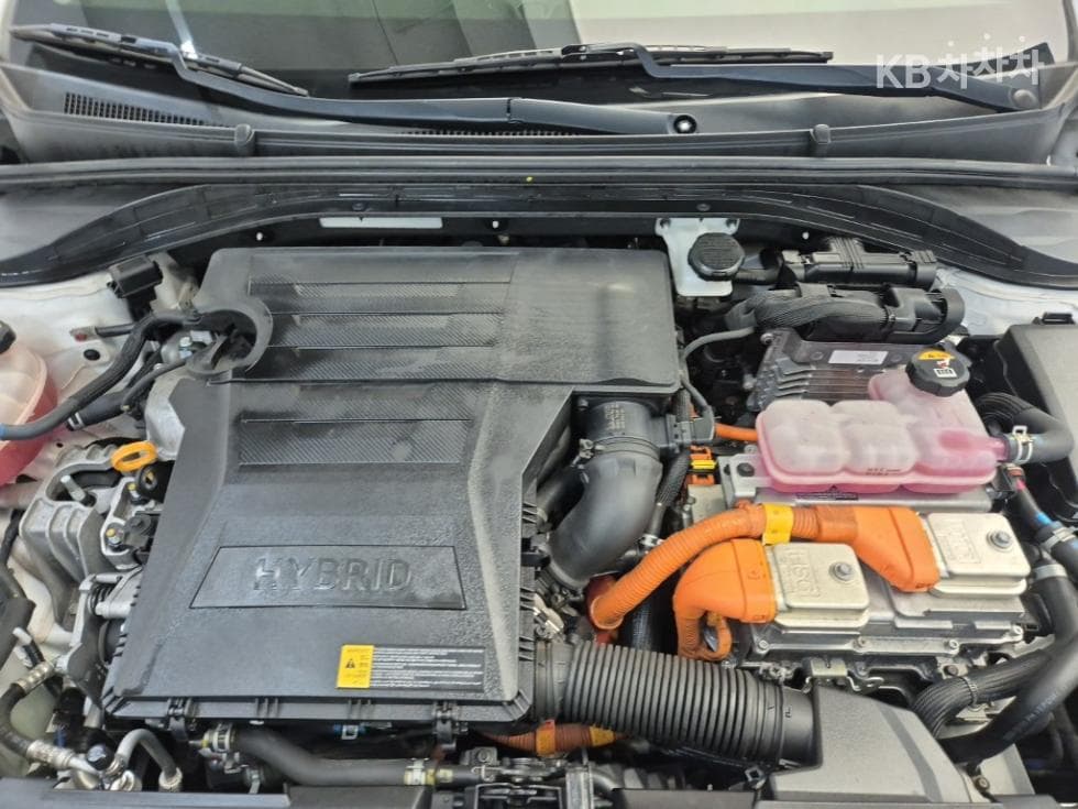 Hyundai The New (facelift) IONIQ (Original Model)Q - 5