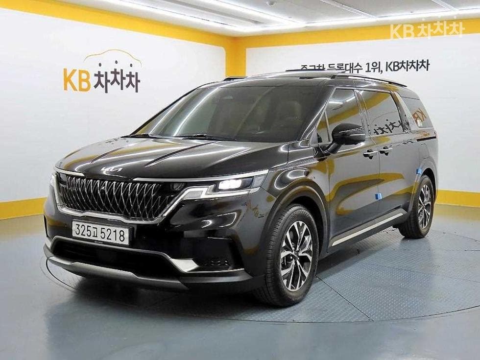 Kia Carnival 4th generation D2.2 9-seater Signature - Image 1