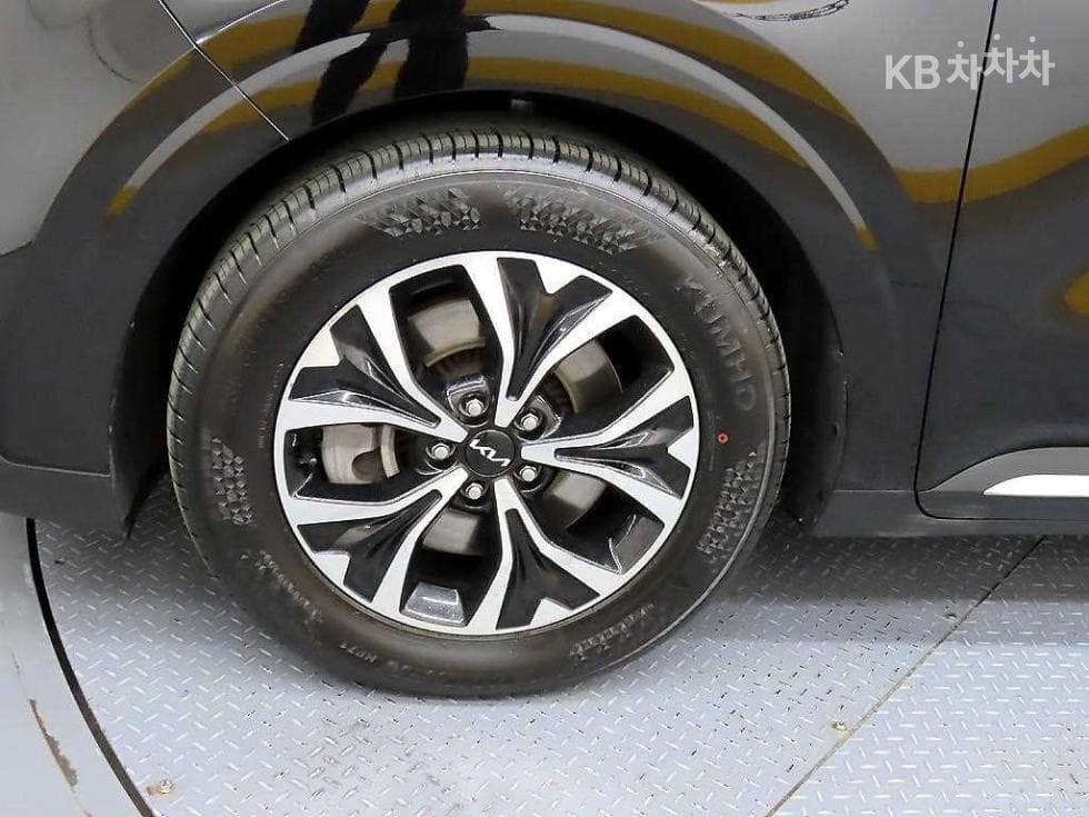 Kia Carnival 4th generationD2.2 9-seater Signature - 20