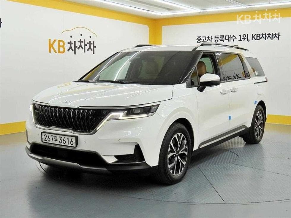 Kia Carnival 4th generation D2.2 7-seater (Limousine) 아웃도어 - Image 1