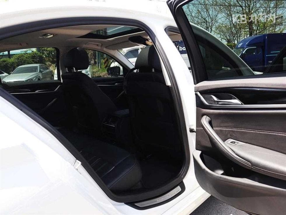 BMW 올New5 Series (G30)520i Luxury - 14