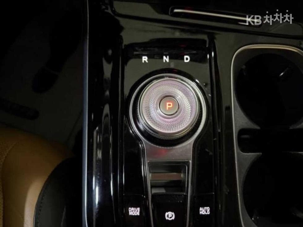 Kia Carnival 4th generationD2.2 9-seater Noblesse - 12