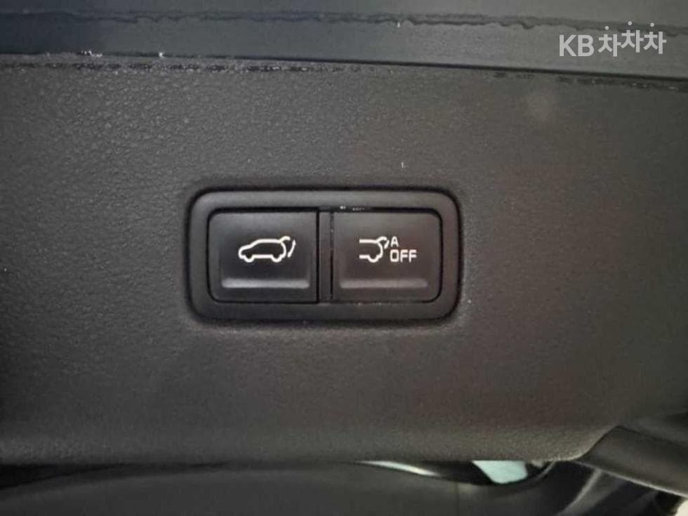 Kia Carnival 4th generationD2.2 9-seater Noblesse - 18