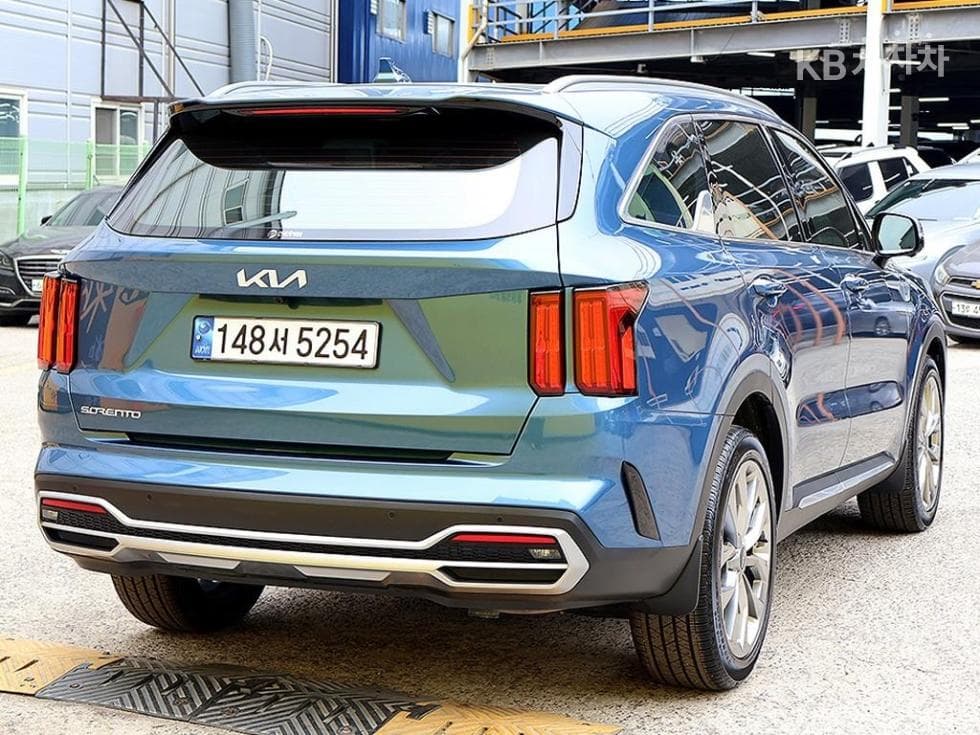 Киа Sorento 4-то поколение2.5 T-GDI 2WD Signature - 4