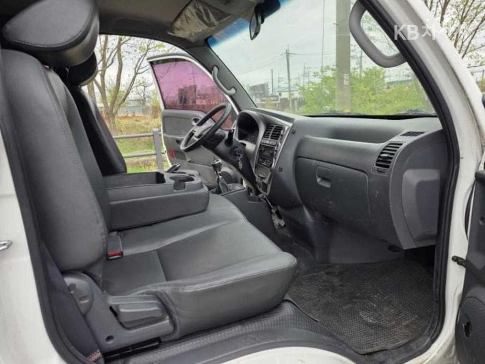 Kia Bongo 3 (light truck)1.2Ton Extra Long King Cab CRDi GLX - 8