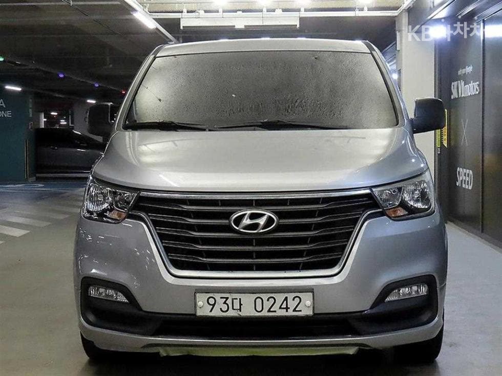 Hyundai The New (facelift) 그랜드 Star렉스Van 5-seater Smart - 2