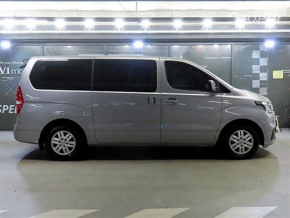 Hyundai The New (facelift) 그랜드 Star렉스Van 5-seater Smart - 3