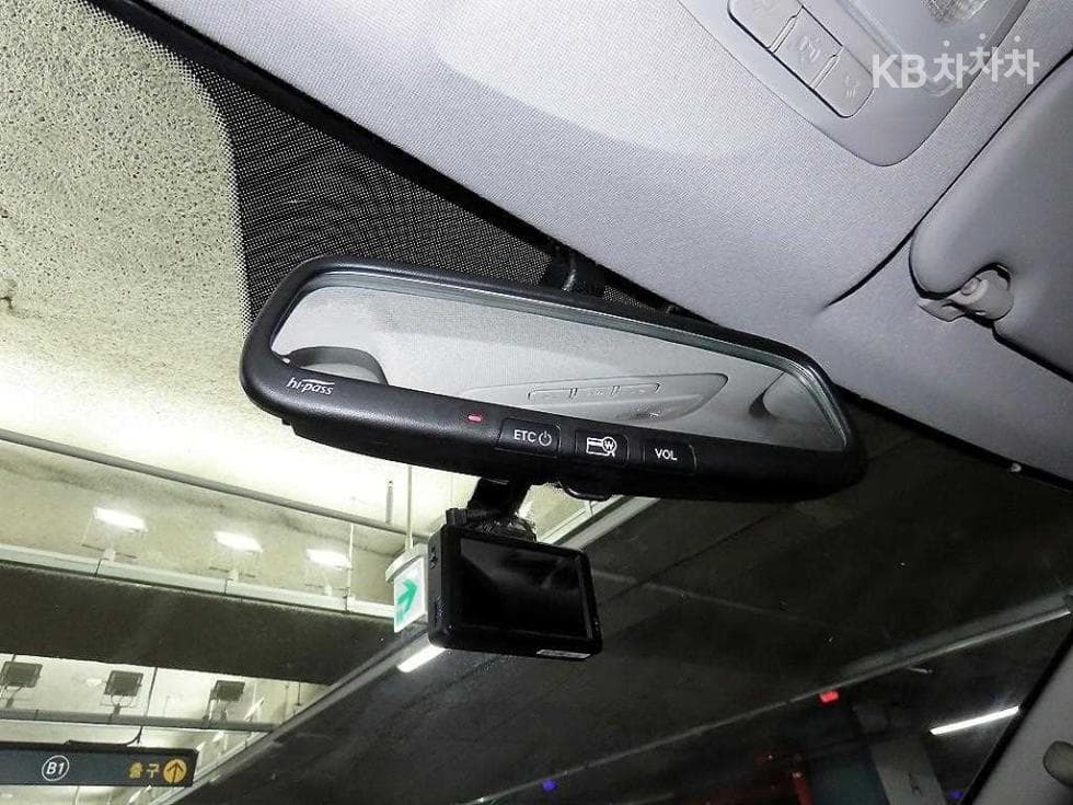 Hyundai The New (facelift) 그랜드 Star렉스Van 5-seater Smart - 17