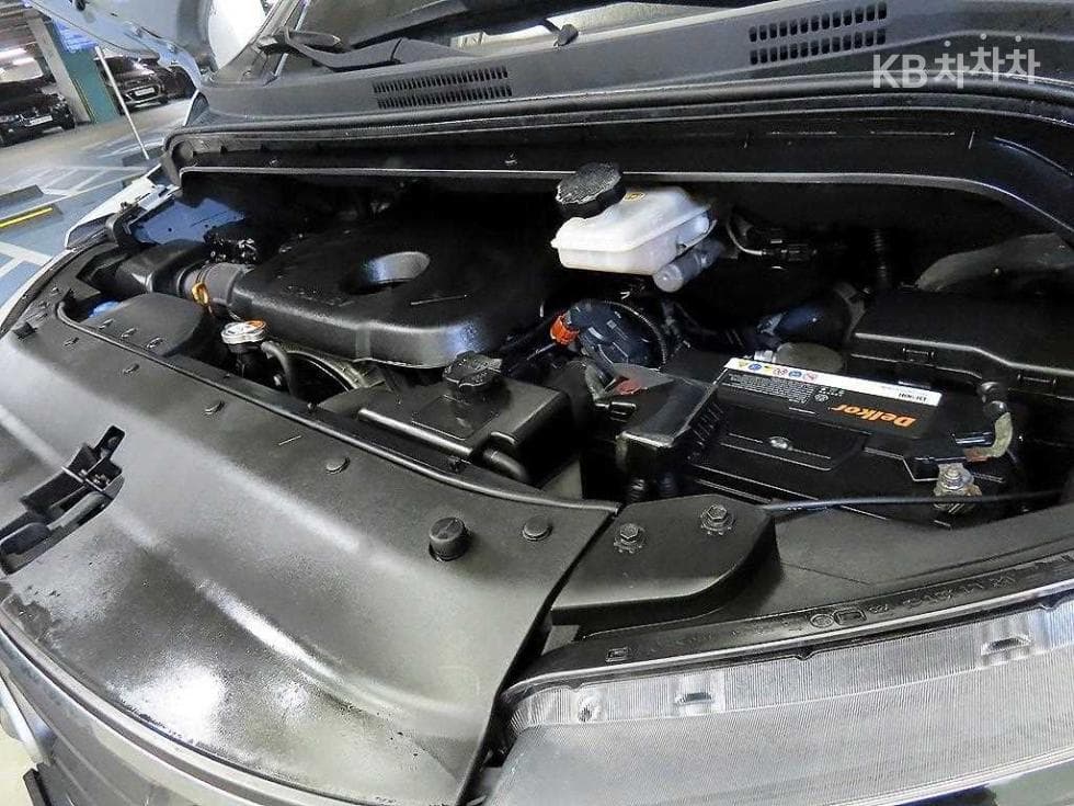 Hyundai The New (facelift) 그랜드 Star렉스Van 5-seater Smart - 19