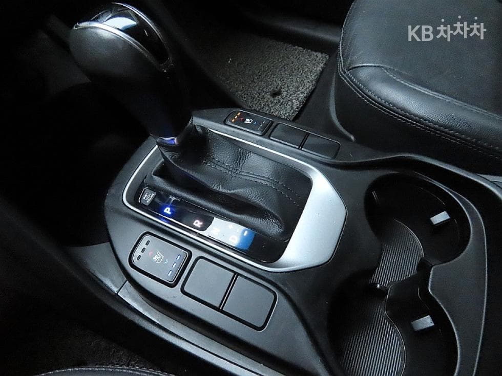 Hyundai Santa Fe DMHyundai R-engine 2.0 diesel 2WD PREMIUM Standard - 9