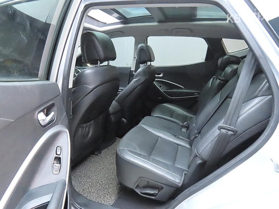 Hyundai Santa Fe DMHyundai R-engine 2.0 diesel 2WD PREMIUM Standard - 11