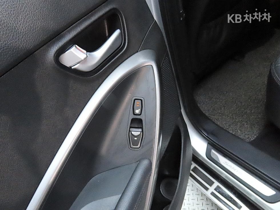 Hyundai Santa Fe DMHyundai R-engine 2.0 diesel 2WD PREMIUM Standard - 18