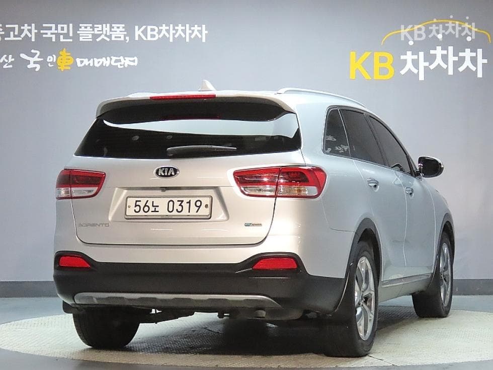 Kia The New (facelift) Sorento2.0 Diesel 2WD Noblesse - 2