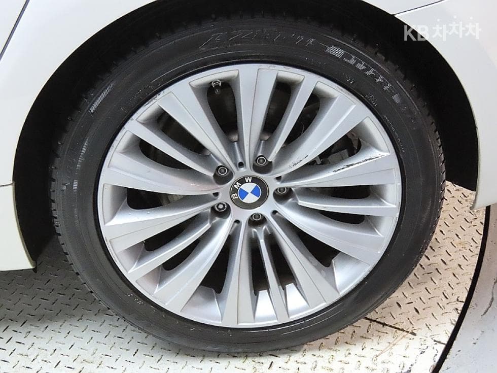 BMW Gran Turismo5 Series GT ED Edition Luxury F07 - 20