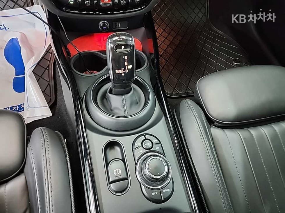 Мини 클럽맨 Второ поколение2.0 JCW Стандартен - 8