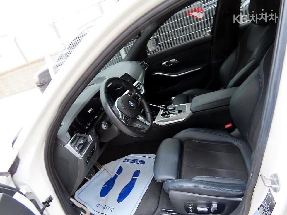 BMW 3 Series (G20)320d Touring M Sport Package - 5