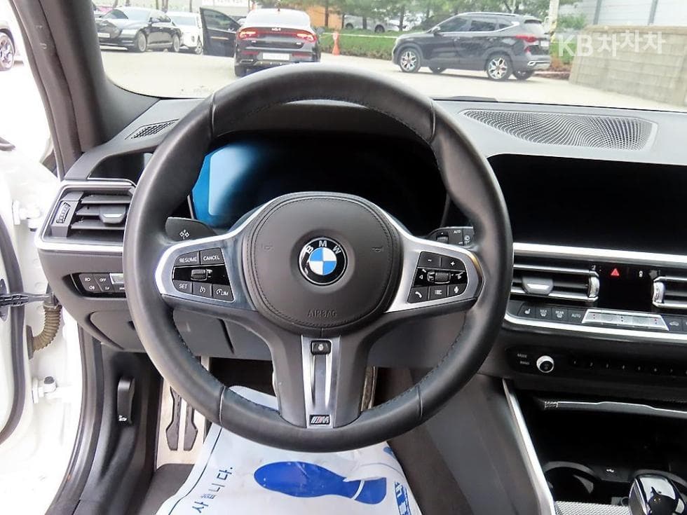 BMW 3 Series (G20)320d Touring M Sport Package - 8