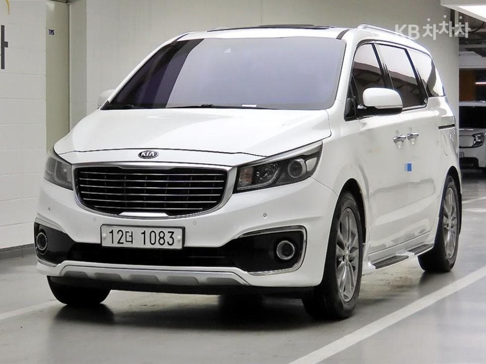 Kia All New Carnival 9-seater 2.2 Diesel Noblesse - Image 1