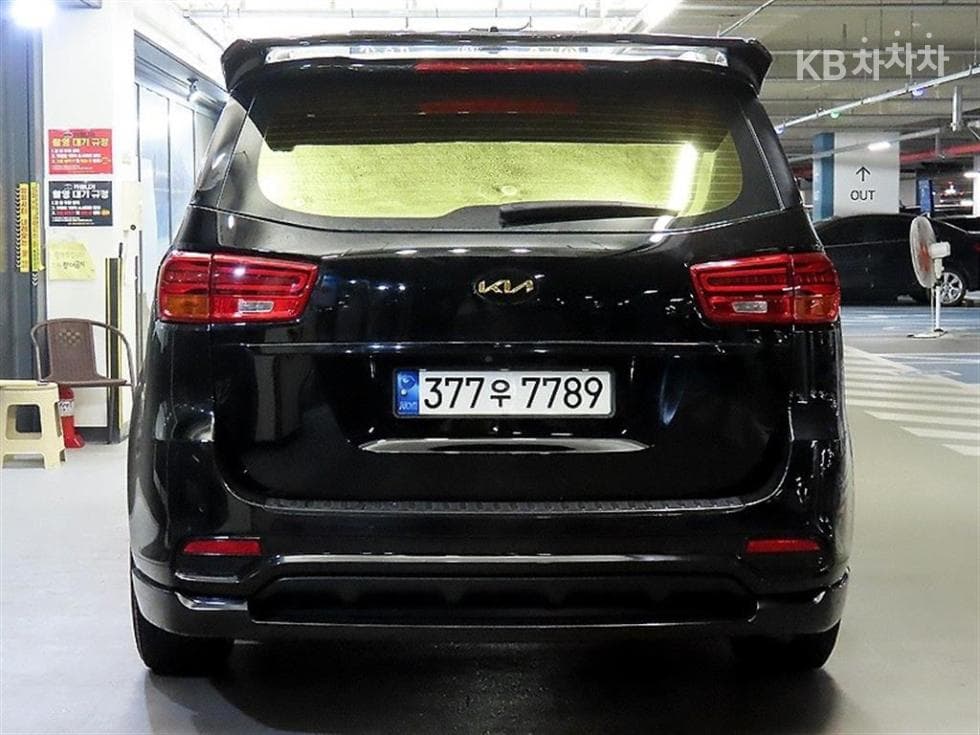 Kia All New Carnival9-seater 2.2 Diesel Noblesse - 5