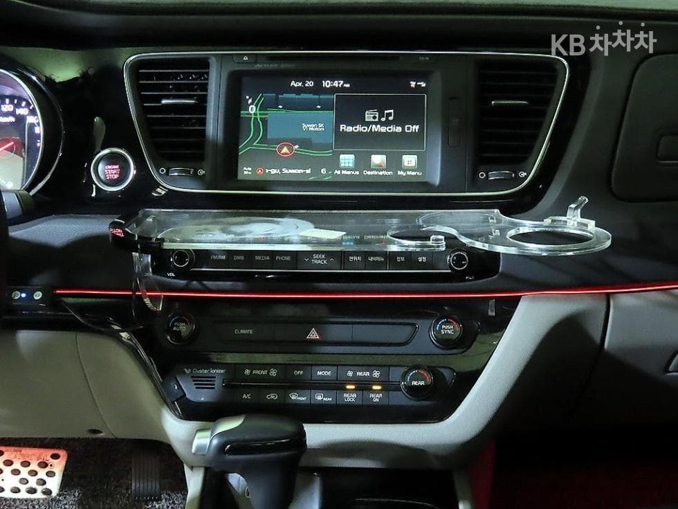 Kia All New Carnival9-seater 2.2 Diesel Noblesse - 11