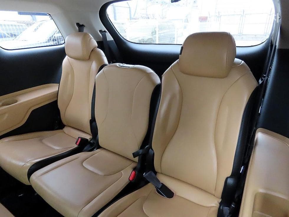 Kia Carnival 4th generationG3.5 GDI 11-seater Prestige - 7