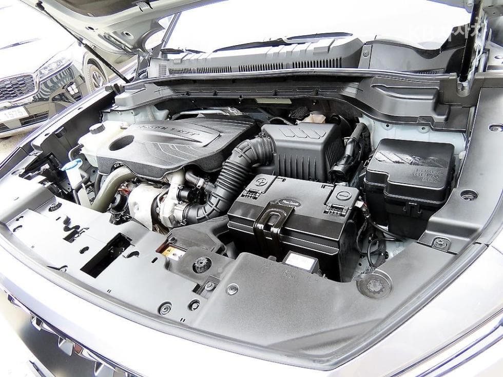 KG Mobility 토레스(J100)1.5 GDI Turbo T5 - 6