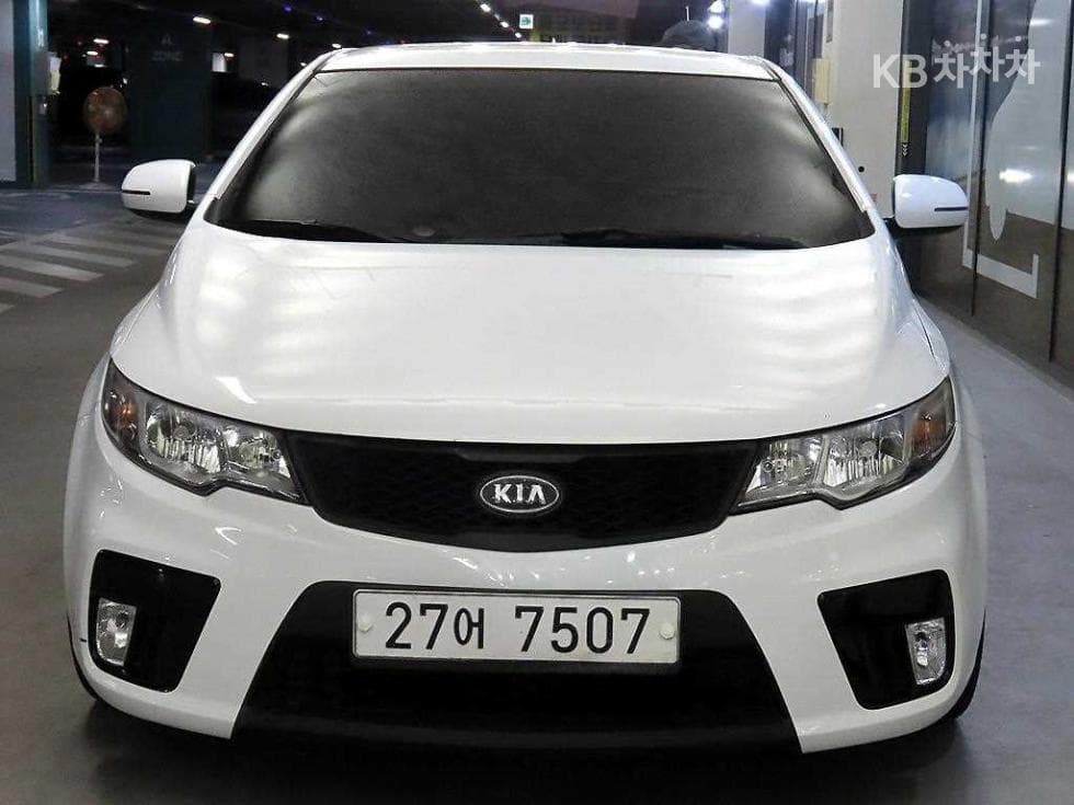 Kia Forte 쿱1.6 KOUP High-end Type 레드Premium - 2
