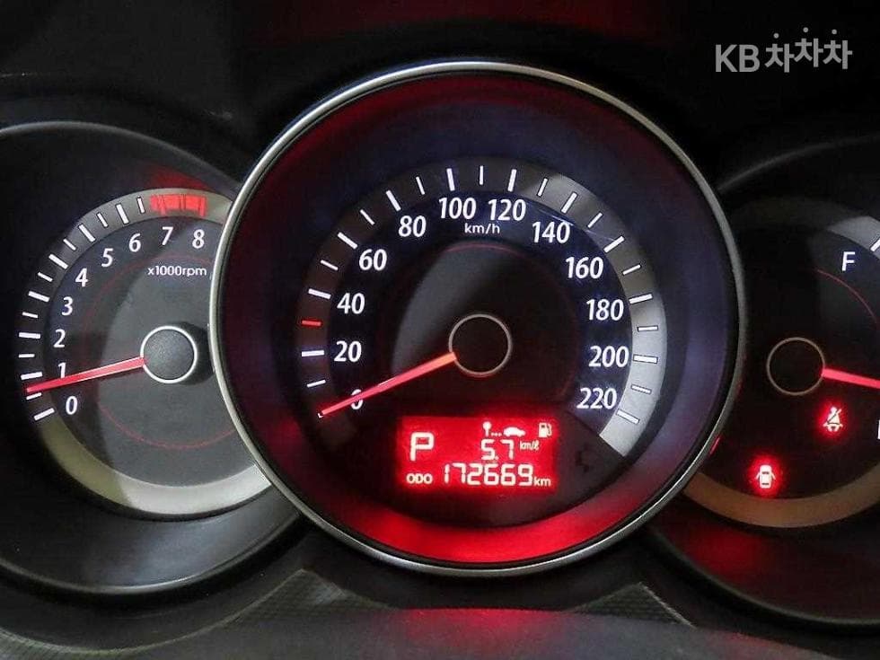 Kia Forte 쿱1.6 KOUP High-end Type 레드Premium - 9