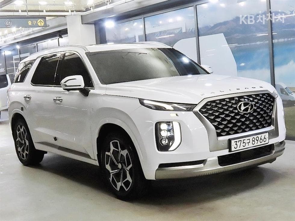 Hyundai Palisade 2.2 Diesel 7-seater (Limousine) Calligraphy - Image 1