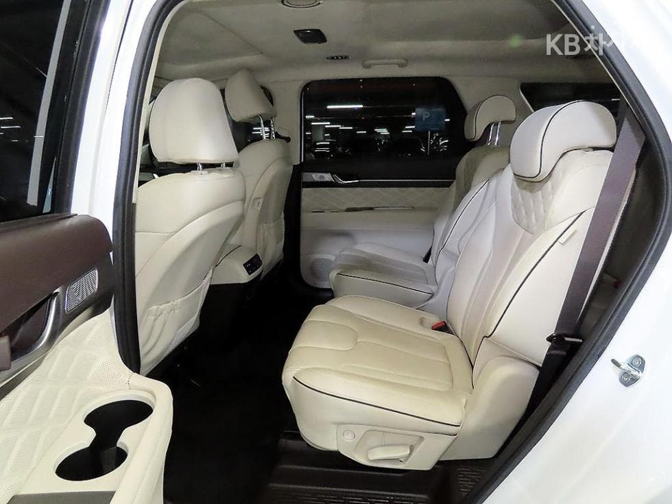 Hyundai Palisade2.2 Diesel 7-seater (Limousine) Calligraphy - 7