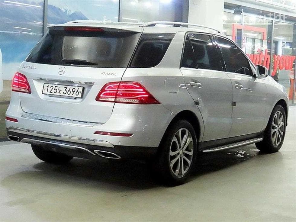 Mercedes-Benz GLE(W166)250 d 4Matic - 4