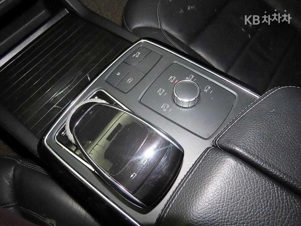 Mercedes-Benz GLE(W166)250 d 4Matic - 11