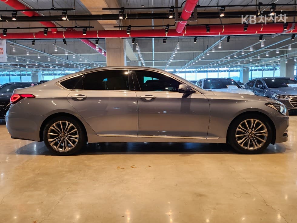 Хюндай ДженезисDHG330 Premium - 3