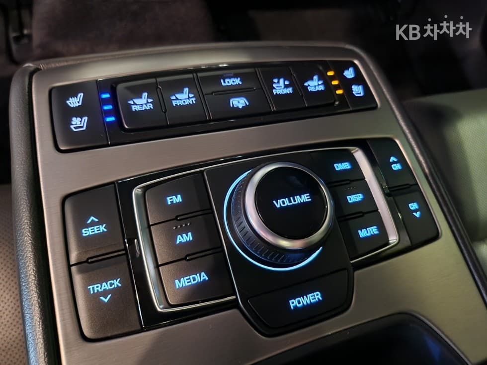 Хюндай ДженезисDHG330 Premium - 17