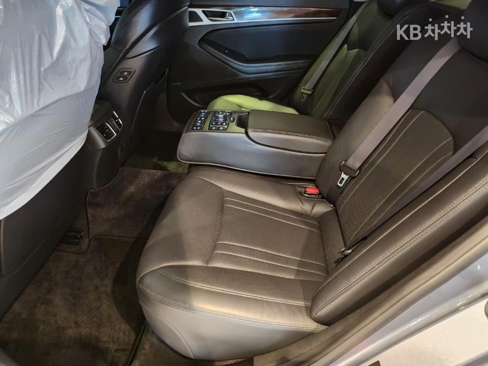 Хюндай ДженезисDHG330 Premium - 12