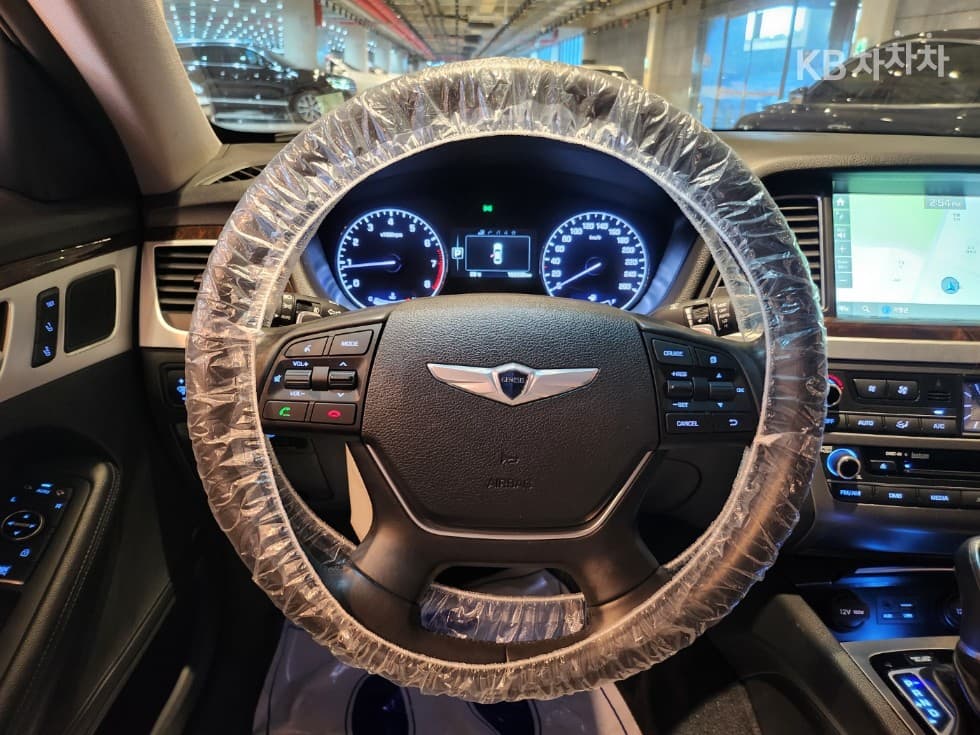 Хюндай ДженезисDHG330 Premium - 13