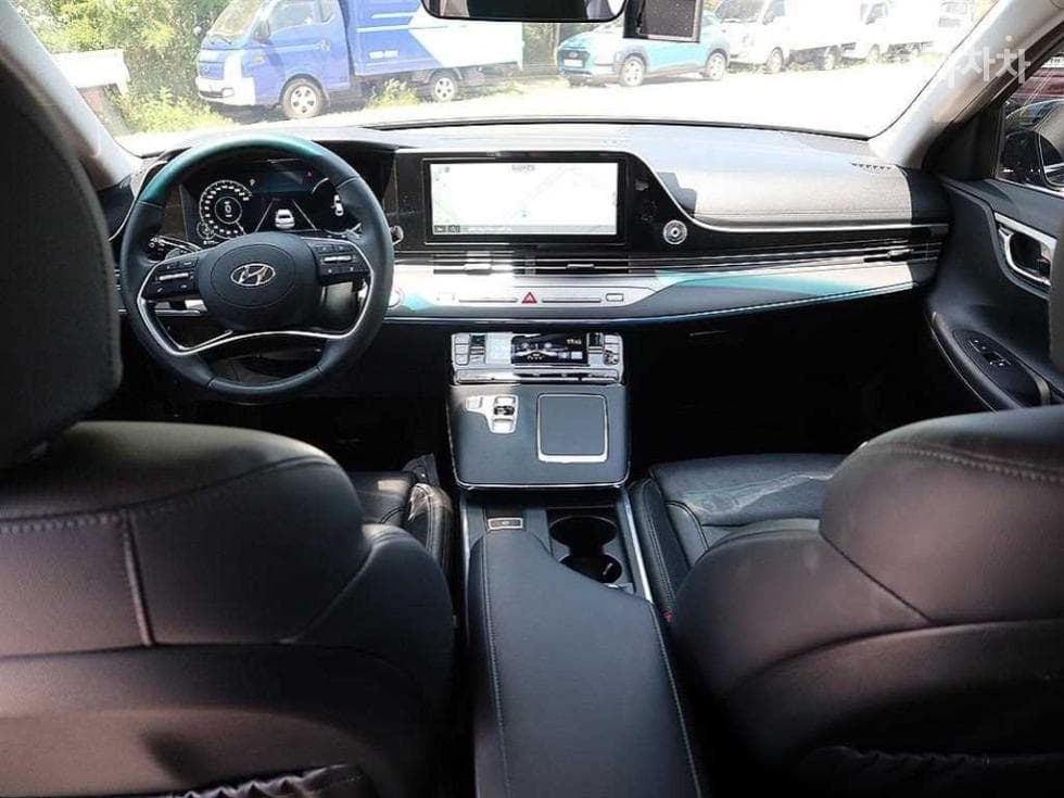 Hyundai The New (facelift) Grandeur (Azera) Hybrid2.4 Le Blanc - 5