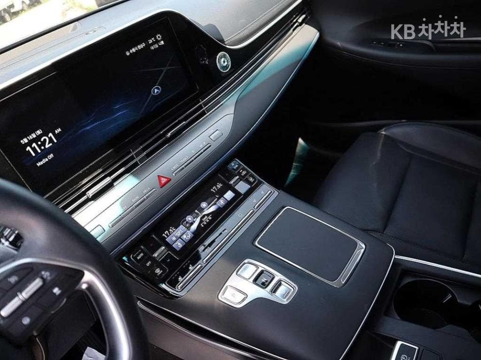 Hyundai The New (facelift) Grandeur (Azera) Hybrid2.4 Le Blanc - 10