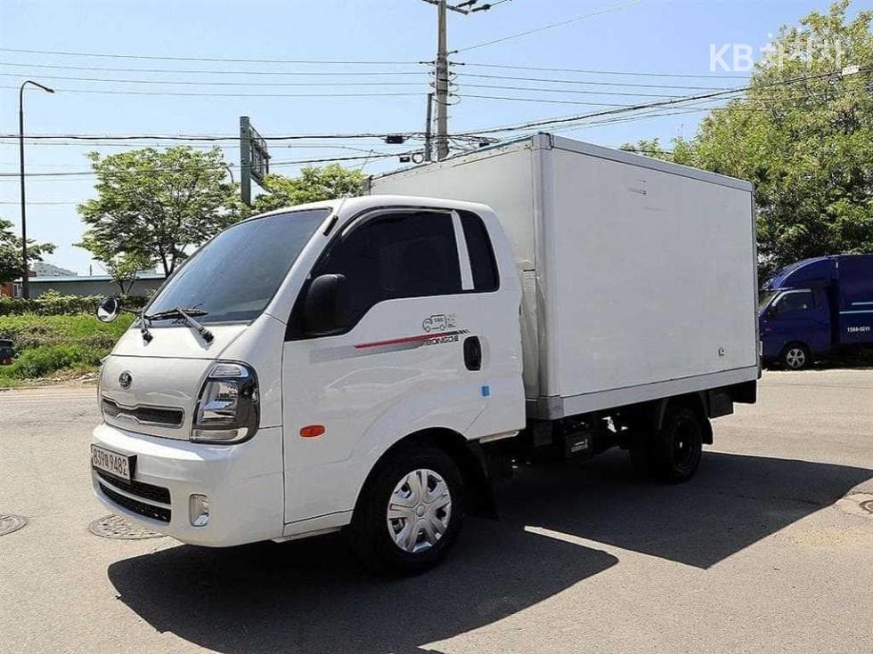 Киа The New (фейслифт) Бонго 3 (лек)Box Truck 1 тон 표준형 Королевска кабина Удължено междуосие L - 2