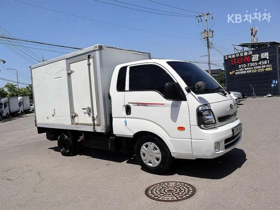 Киа The New (фейслифт) Бонго 3 (лек)Box Truck 1 тон 표준형 Королевска кабина Удължено междуосие L - 20
