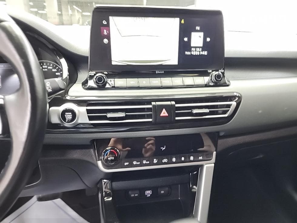 Kia Seltos1.6 Gasoline Turbo 2WD Trendy - 10