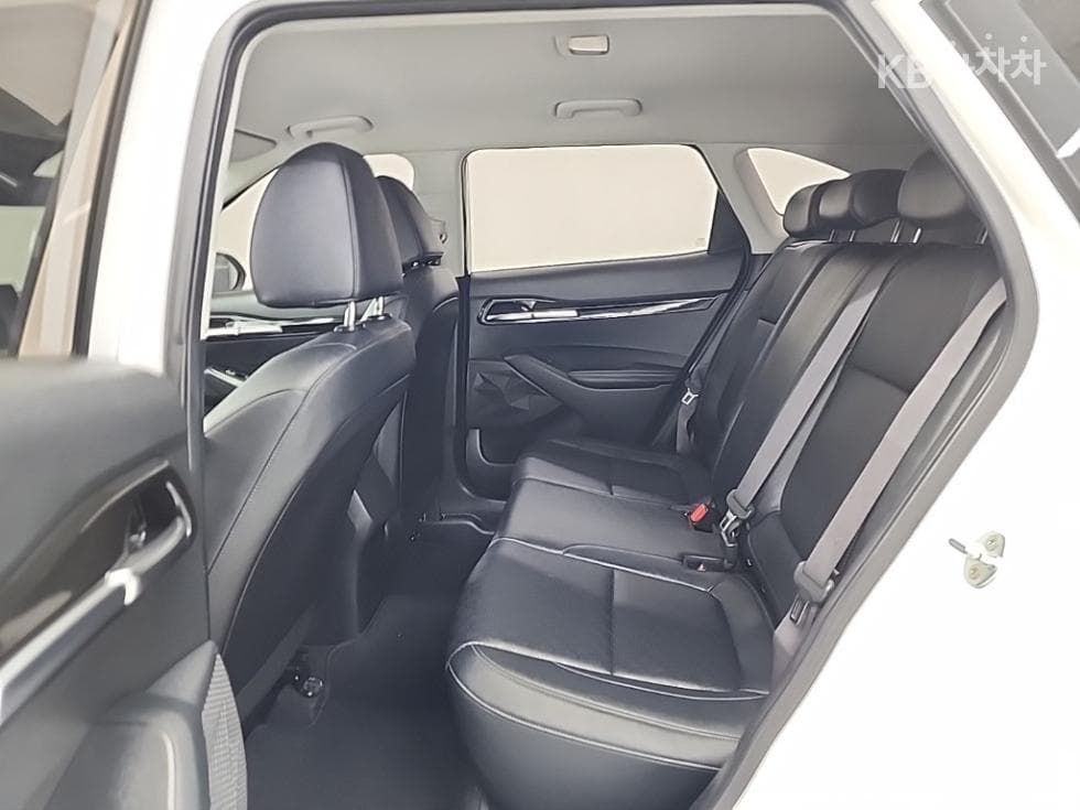 Kia Seltos1.6 Gasoline Turbo 2WD Trendy - 12