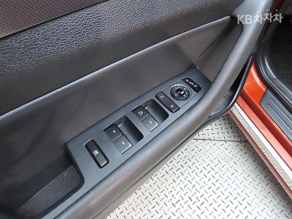 Хюндай Соната LF1.6 Турбо Смарт Специал (специален признак/издание) - 13