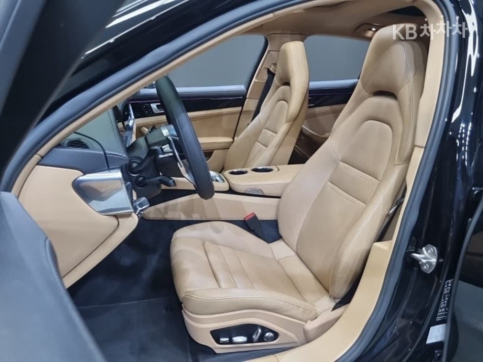 Porsche 파나메라 (971)3.0 4 Standard - 14