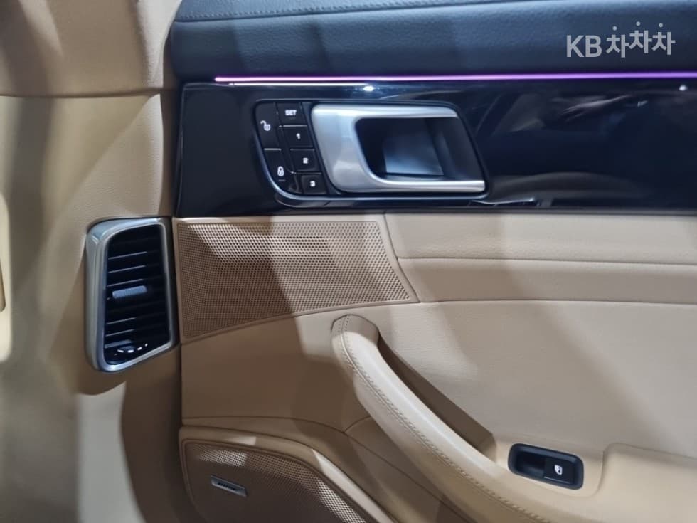 Porsche 파나메라 (971)3.0 4 Standard - 23