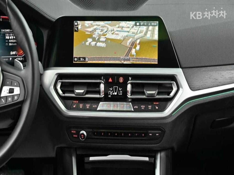 BMW 3 Series (G20)320d xDrive Luxury Line - 14