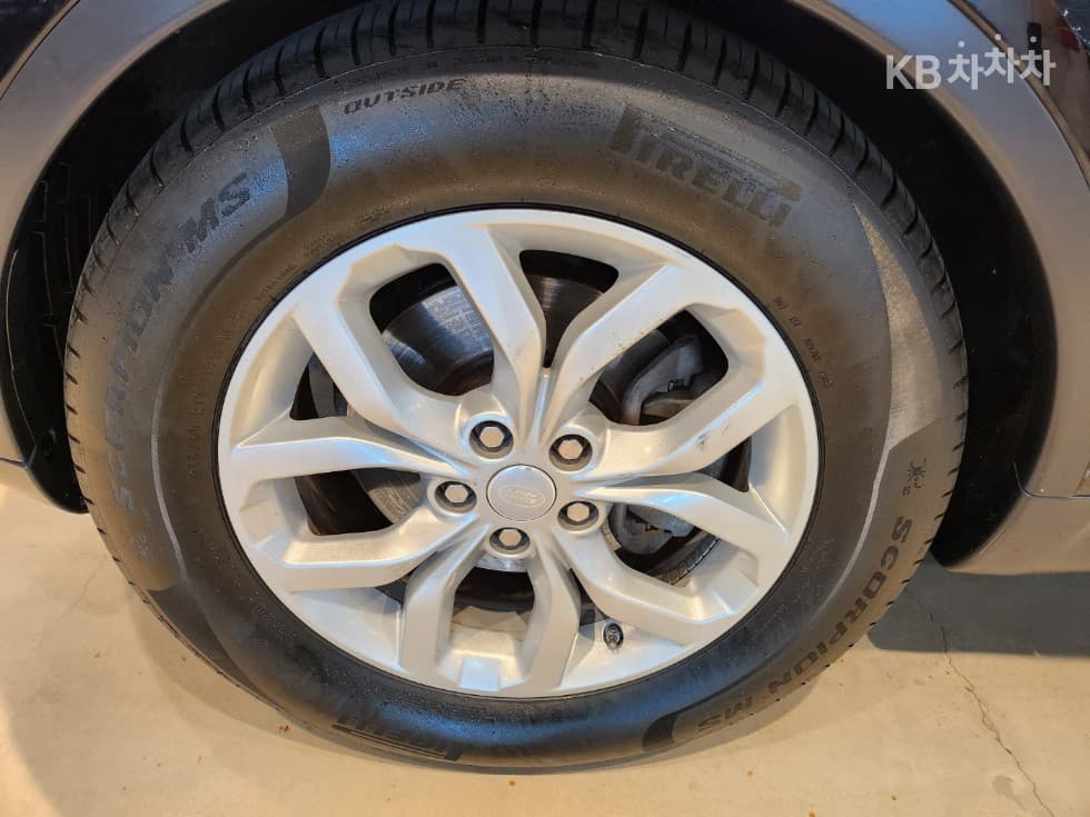 Land Rover 디스커버리52.0 SD4 SE - 23