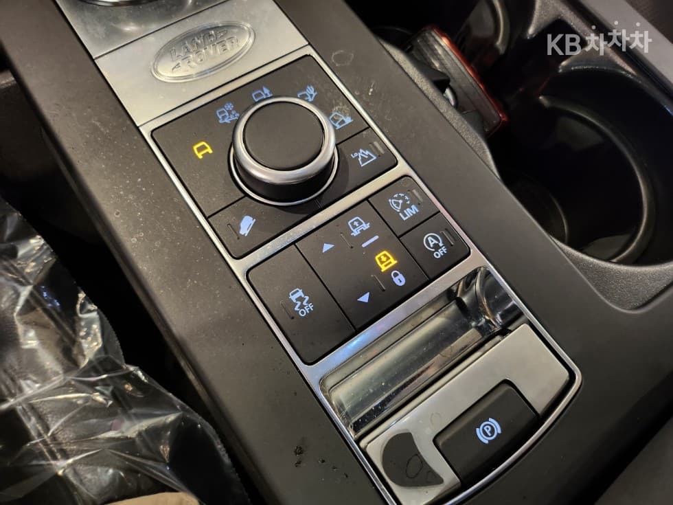 Land Rover 디스커버리52.0 SD4 SE - 18