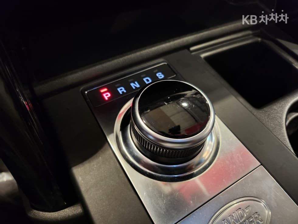Land Rover 디스커버리52.0 SD4 SE - 17