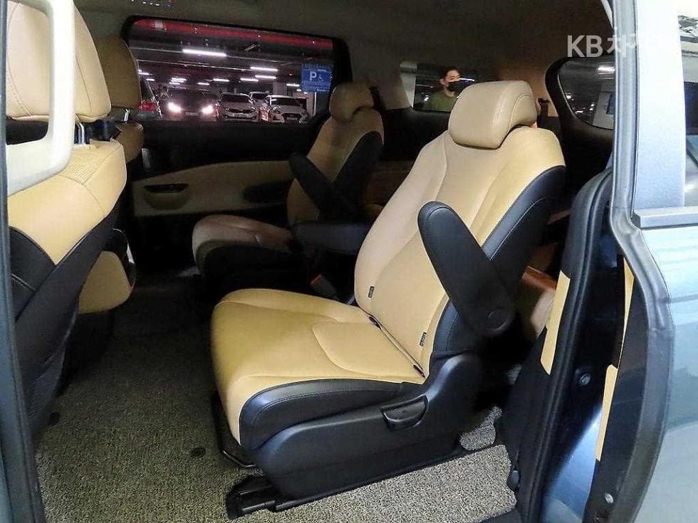Киа Канивал 4-то поколениеG3.5 GDI 9-местен Престиж - 7